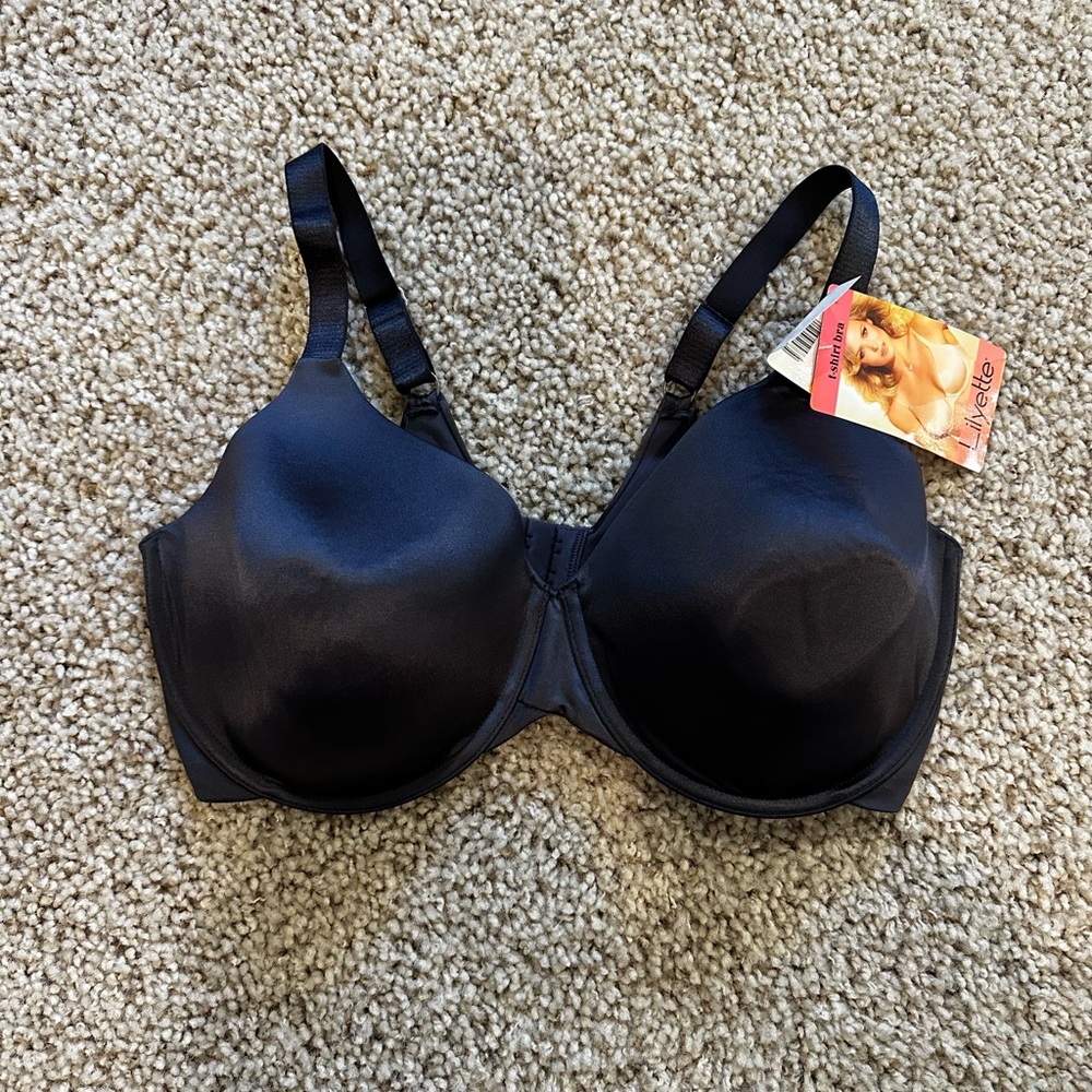 NWT Women’s coquette Black Lilyette‎ brand silky bra in large busted size 40DD.